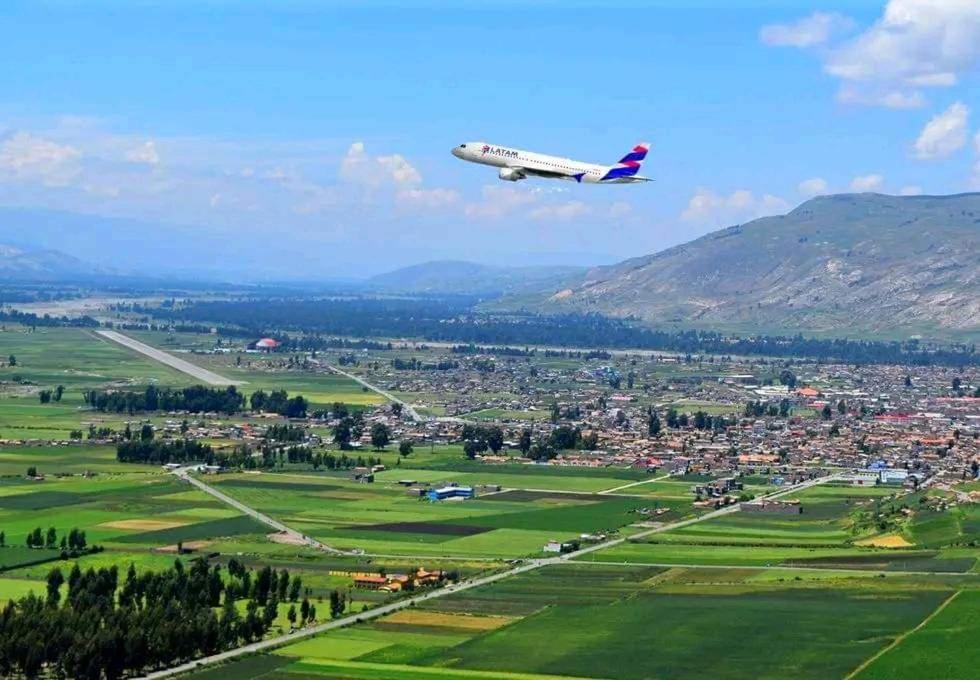 Hotel Hospedaje Monaco - Jauja Airport Exteriér fotografie